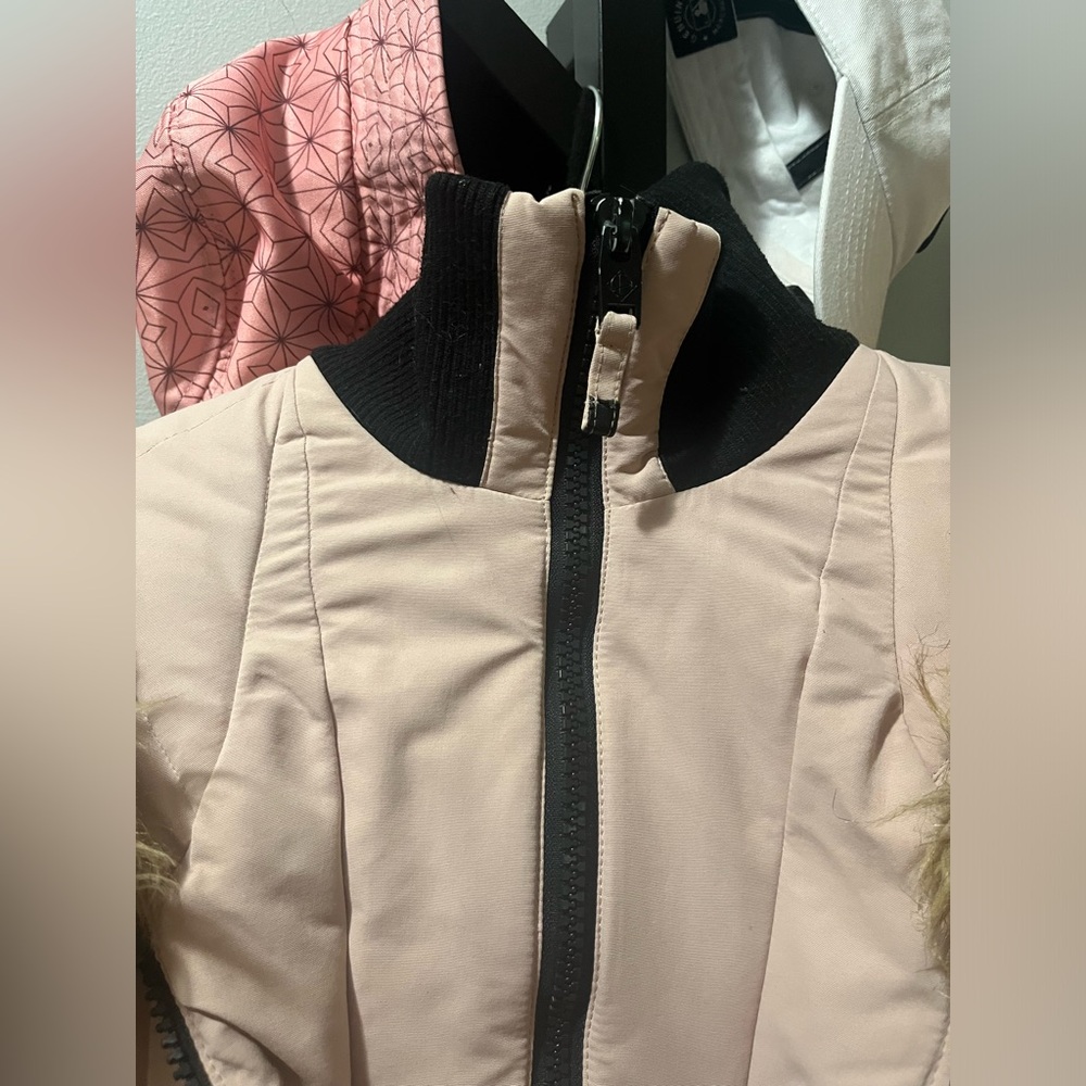 Women's Pink Fur-Trimmed Jacket - Picture 4 of 5